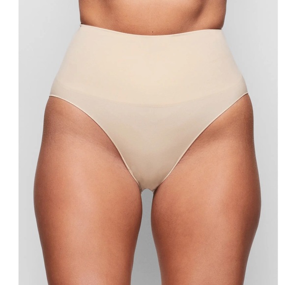 SKIMS Core Control Brief - Picture 2 of 5